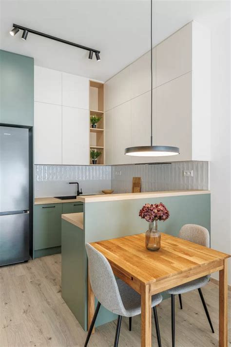 Példa ecsetvonásokra különböző opacitási és folyatási beállításokkal