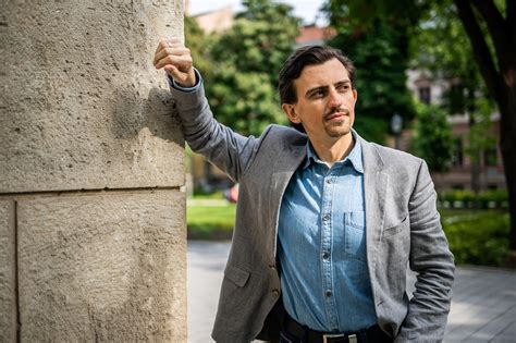 Nyers kép és vektorizált kép összehasonlítása