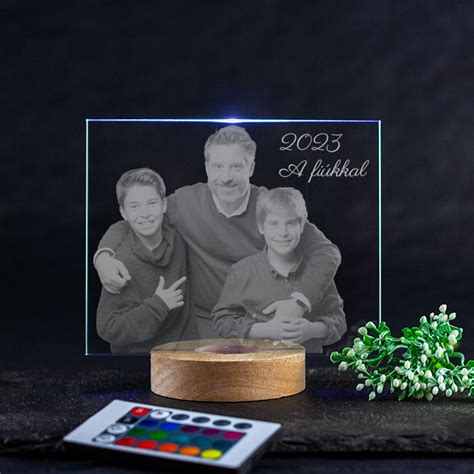 3D-s üvegkocka fotóval