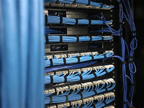 Hálózati kábelezés telepítése