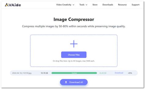 Az AVAide Image Compressor Online felületének képernyőképe, amely a fájlok feltöltését és a tömörítési folyamatot mutatja.