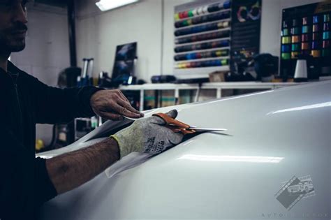 Fémtextúra alkalmazása formára