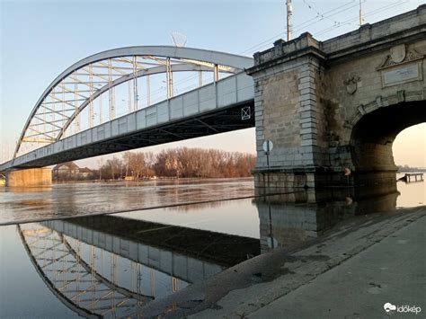 Tükröződés hozzáadása fémfelülethez