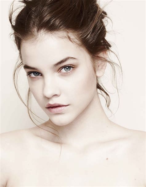 Palvin Barbara a Bahamákon készült fotói