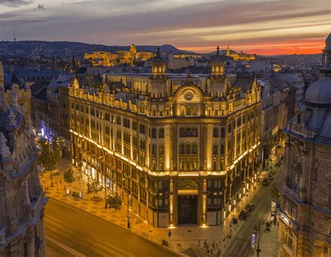 A budapesti Párizsi udvar rekonstrukciója